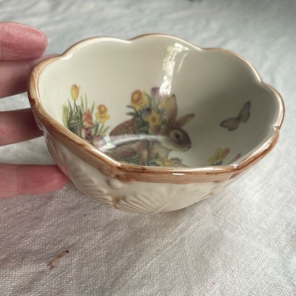 Cracker Barrel Easter Traditions all purpose bowl bunnies flowers scalloped edge - Picture 3 of 6